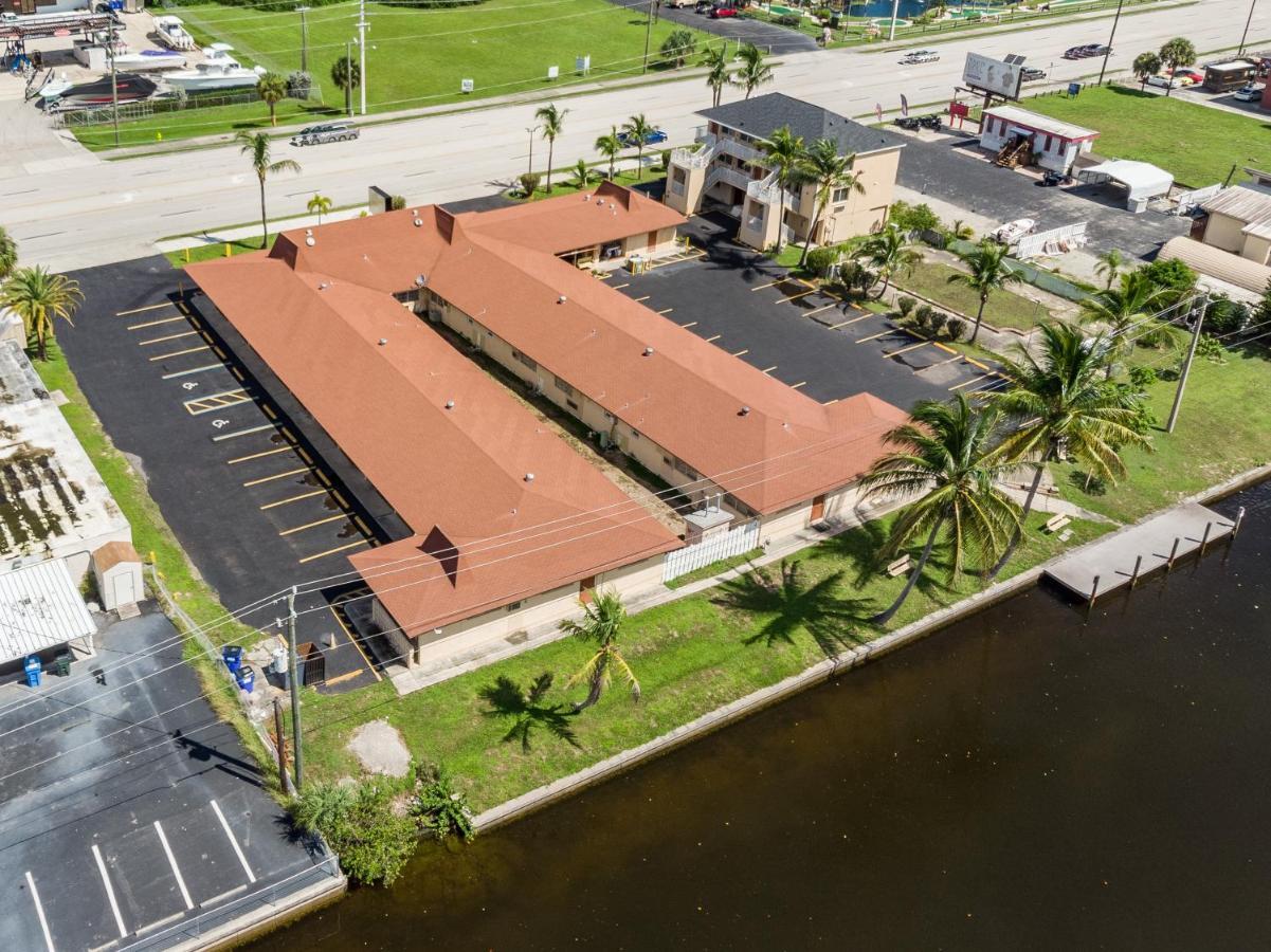 Tahitian Inn Fort Myers Beach Exterior photo